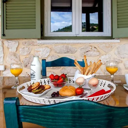 Sleeps 2 With Pool Air Con And Wifi Βίλα